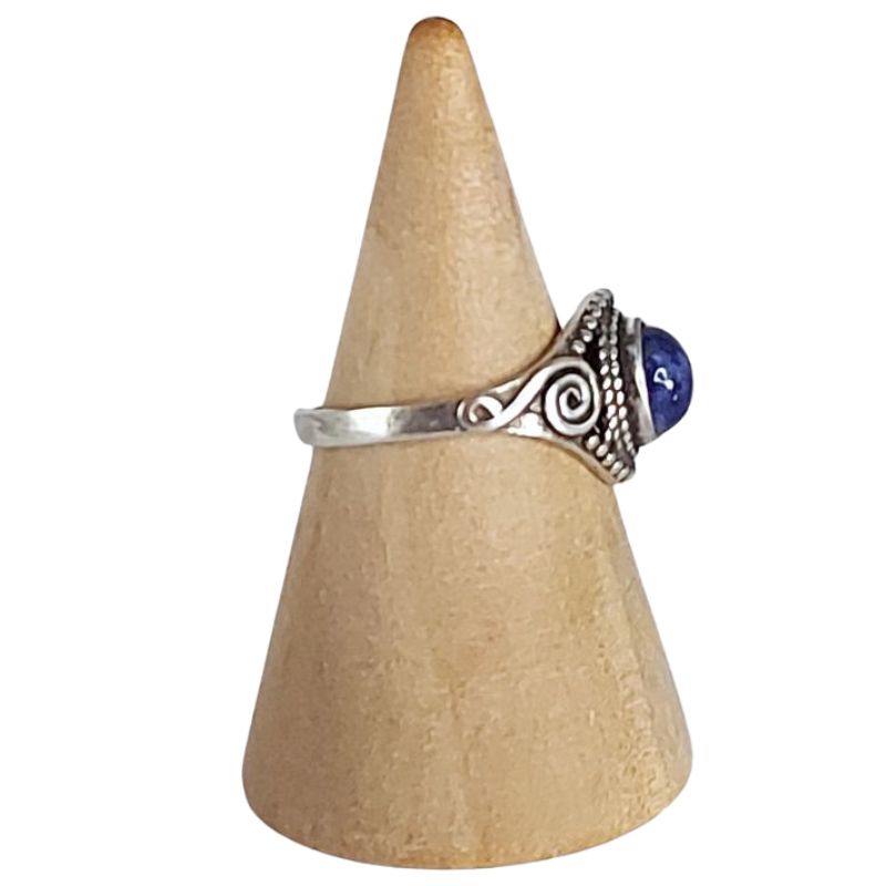 Bague avec lapis lazuli