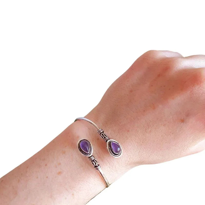 Bracelet en Améthyste - Élégance Intemporelle en Laiton Ajustable