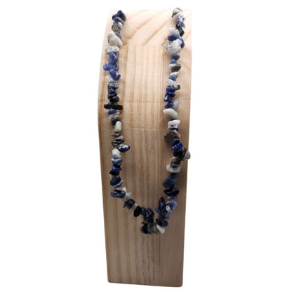 Collier Chips en Lapis Lazuli – Élégance & Intuition