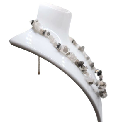 💎 Collier Chips en Quartz Réticulé – Élégance Naturelle & Énergie Pure