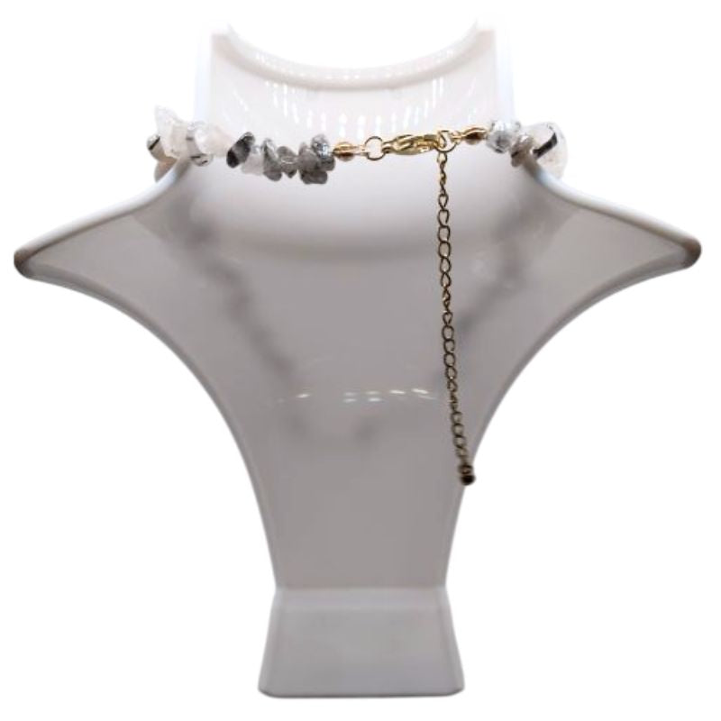 💎 Collier Chips en Quartz Réticulé – Élégance Naturelle & Énergie Pure