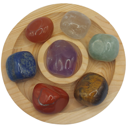 Lot de Pierres Roulées 7 Chakras avec Pendentif Porte-Pierre Offert