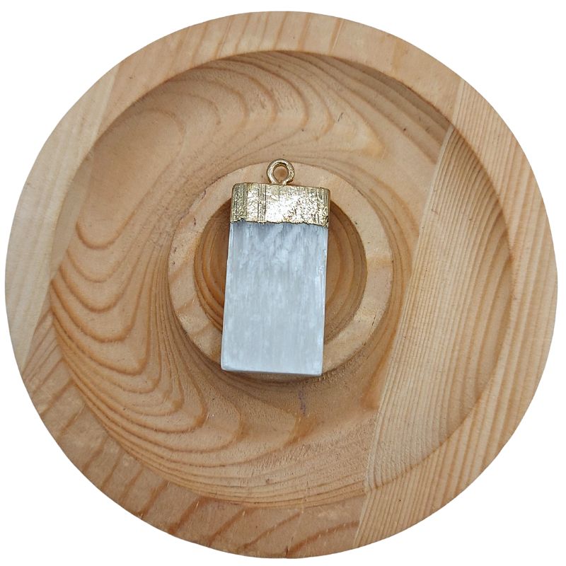 Pendentif Doré en Sélénite Naturelle