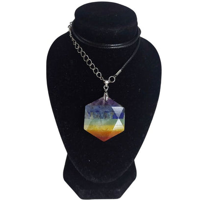 Pendentif en Pierre Précieuse Hexagonale 7 Chakras