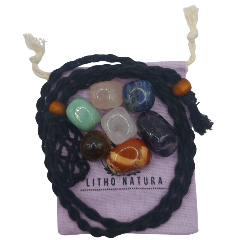 Lot de Pierres Roulées 7 Chakras avec Pendentif Porte-Pierre Offert
