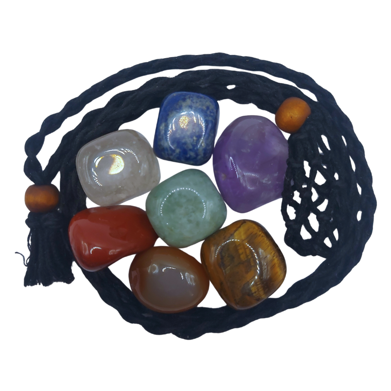 Lot de Pierres Roulées 7 Chakras avec Pendentif Porte-Pierre Offert